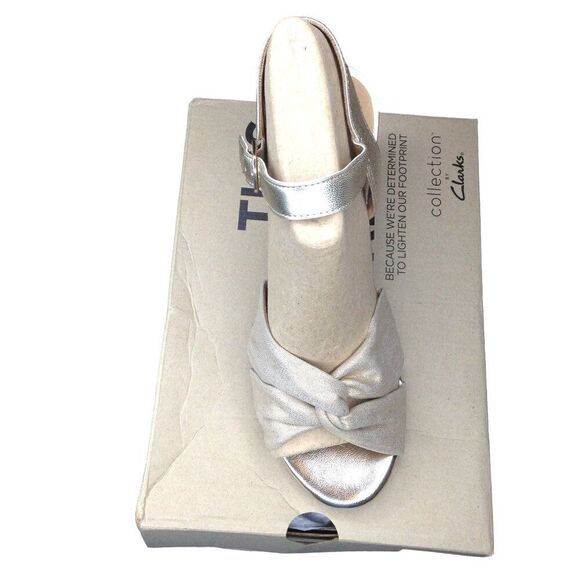 Clarks Margee Beth Wedge Sandal in Natural 9W NWT (Note on Color) - Picture 4 of 9